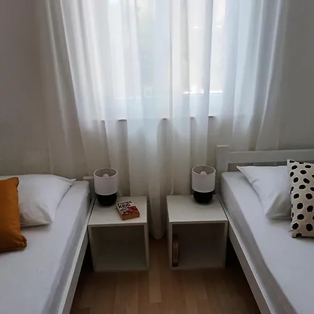 Apartament Marijana *